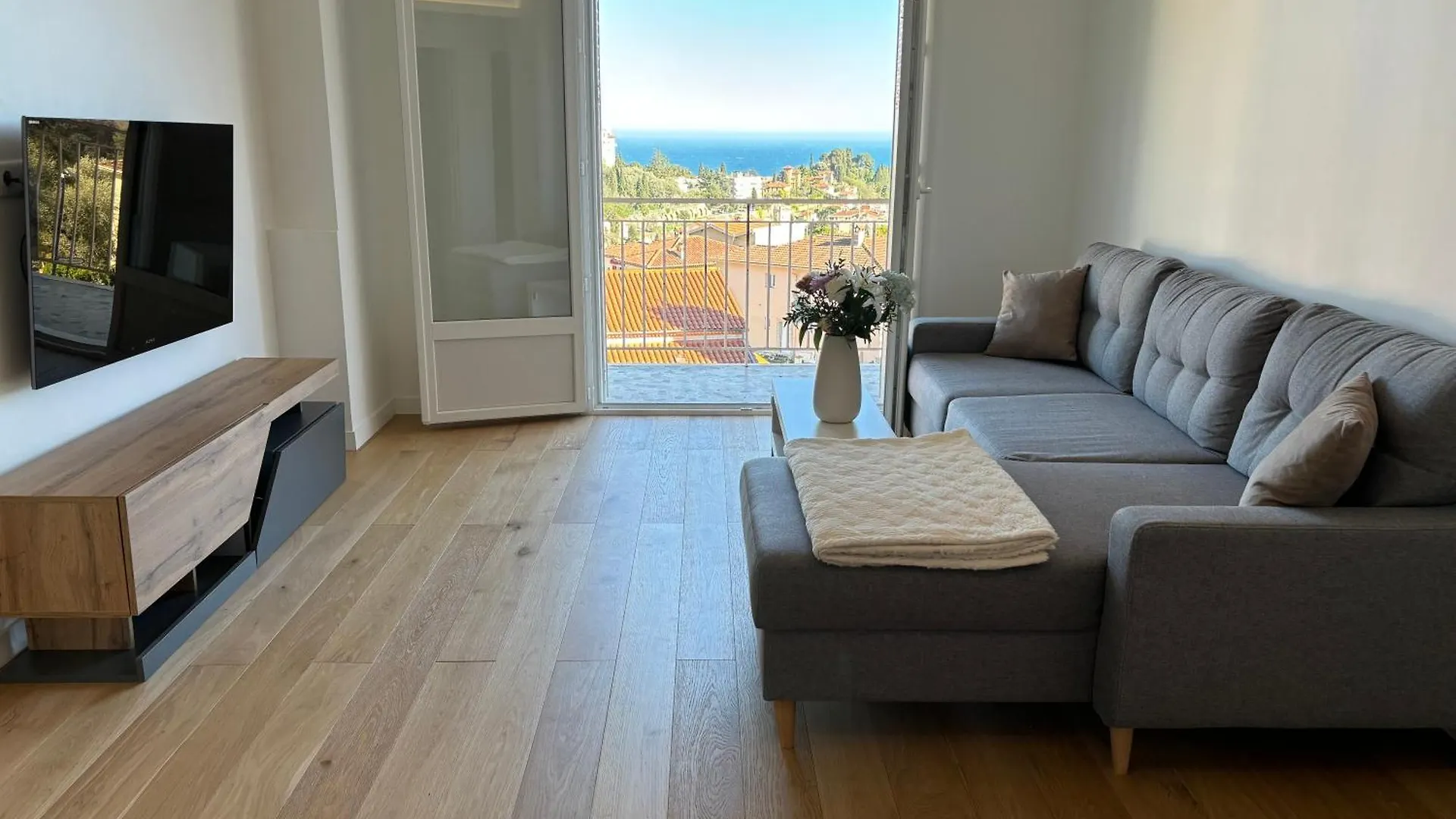 Les Romarins Apartment Menton